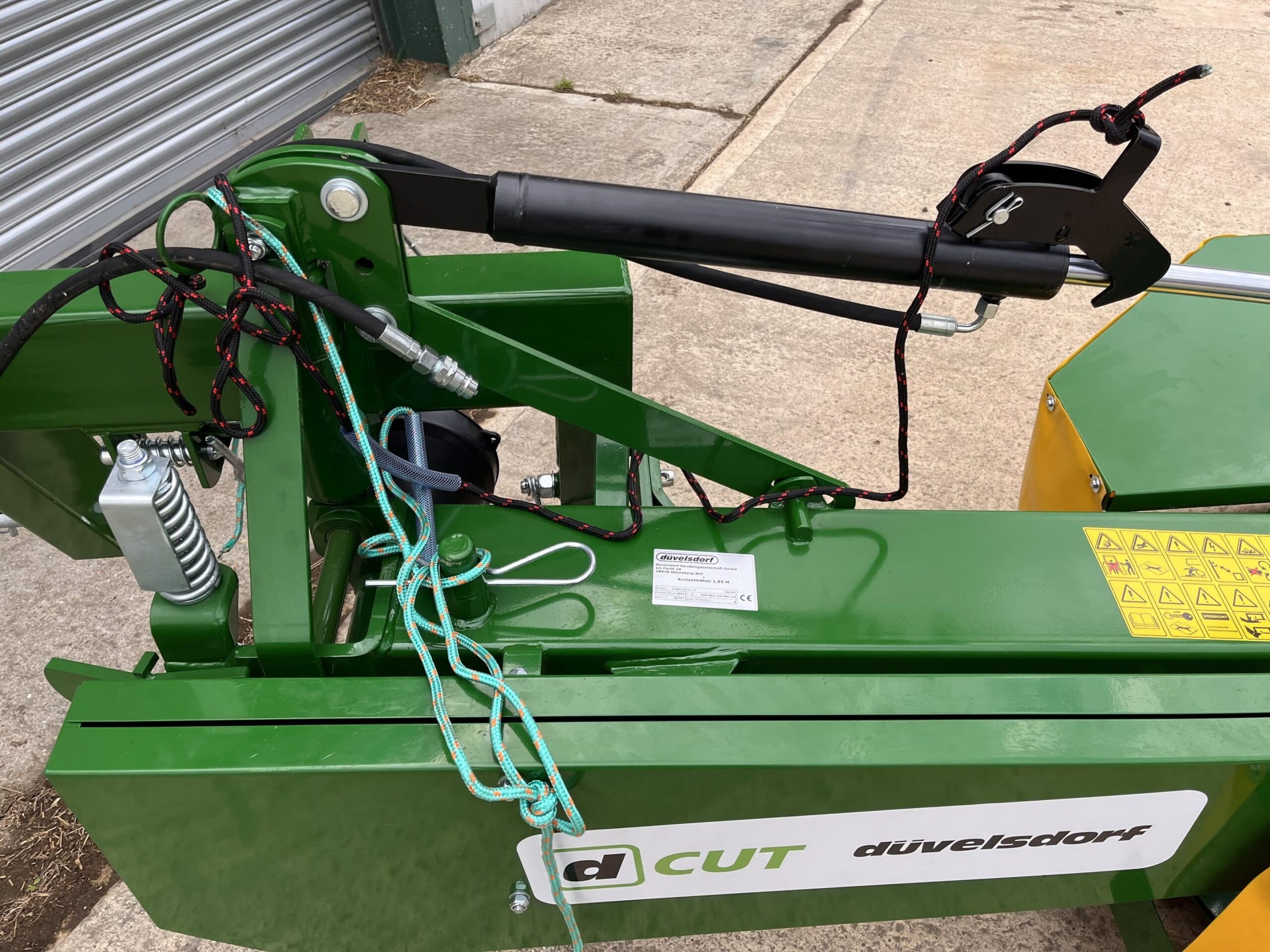 New Duvelsdorf Hydraulic Lifting dCUT 1.85m Twin Drum Mower - Image 8