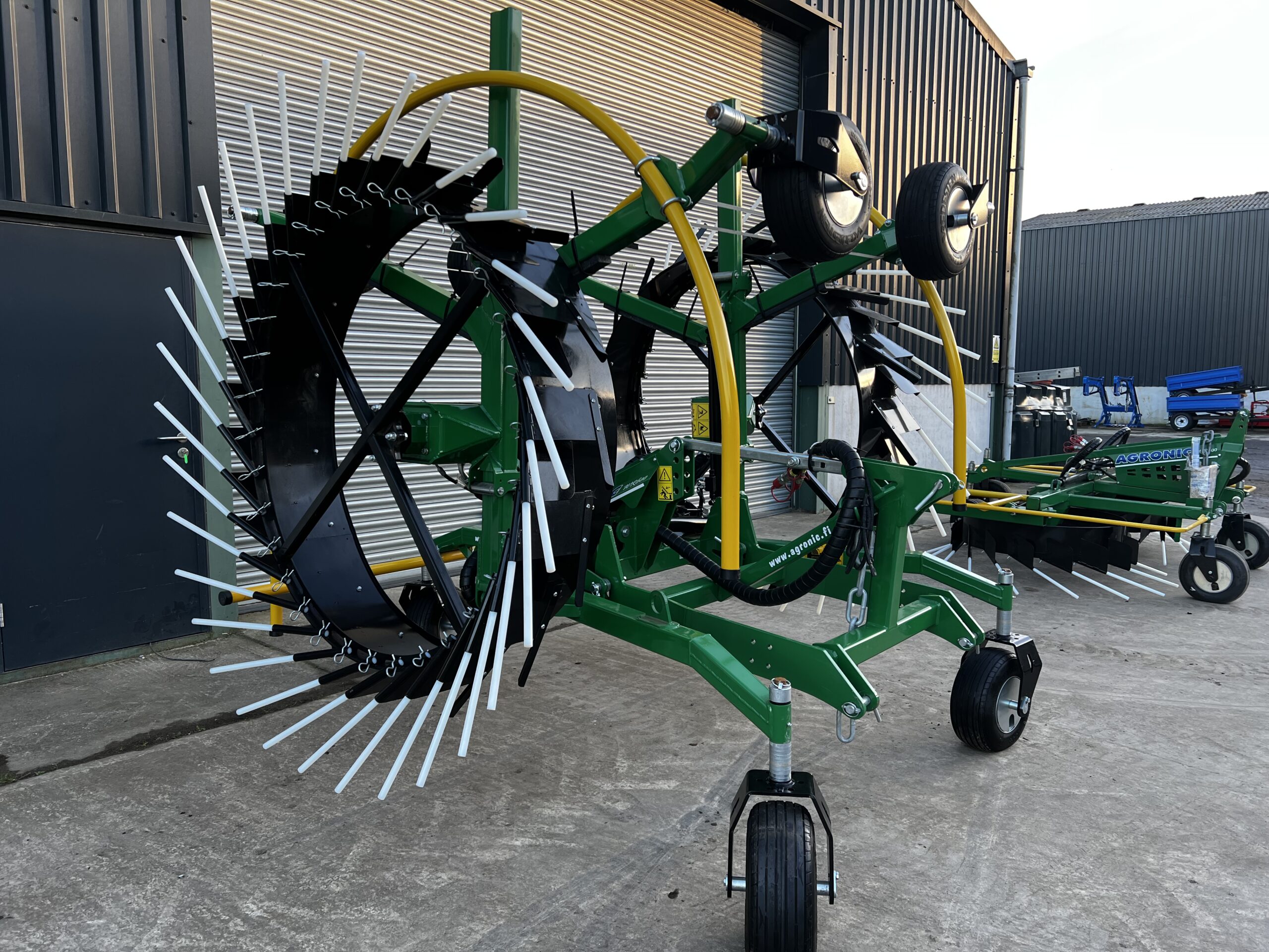 Agronic WR600 EVO Front Rake - Image 7