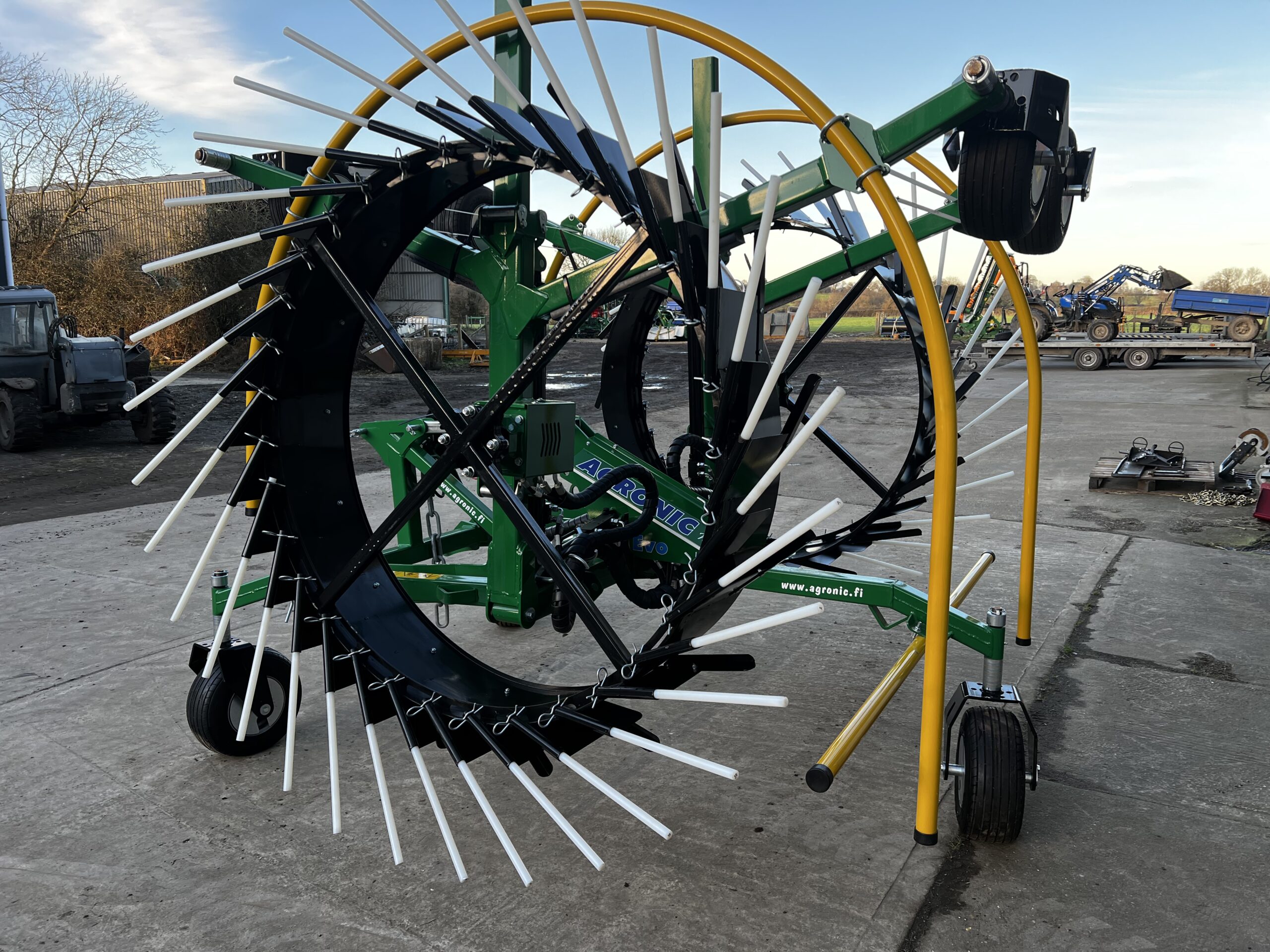 Agronic WR600 EVO Front Rake - Image 4