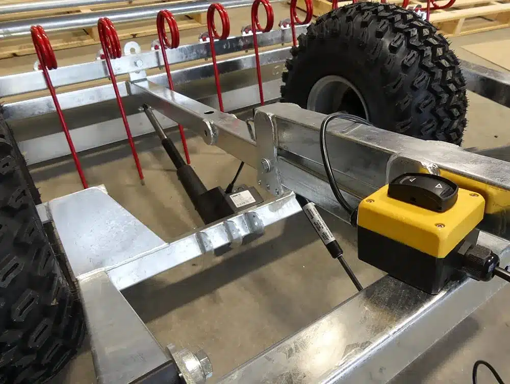 MG250 Arena Leveller - Image 6