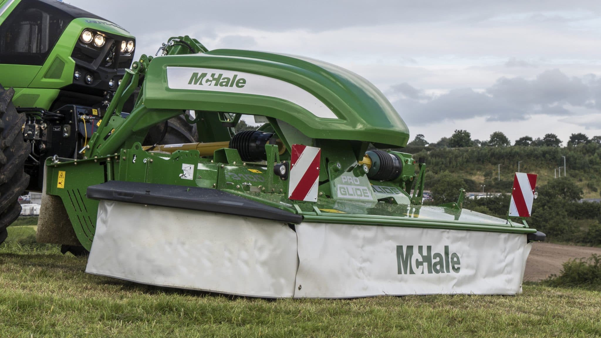 New McHale Pro Glide F3100 Front Mower - Image 7